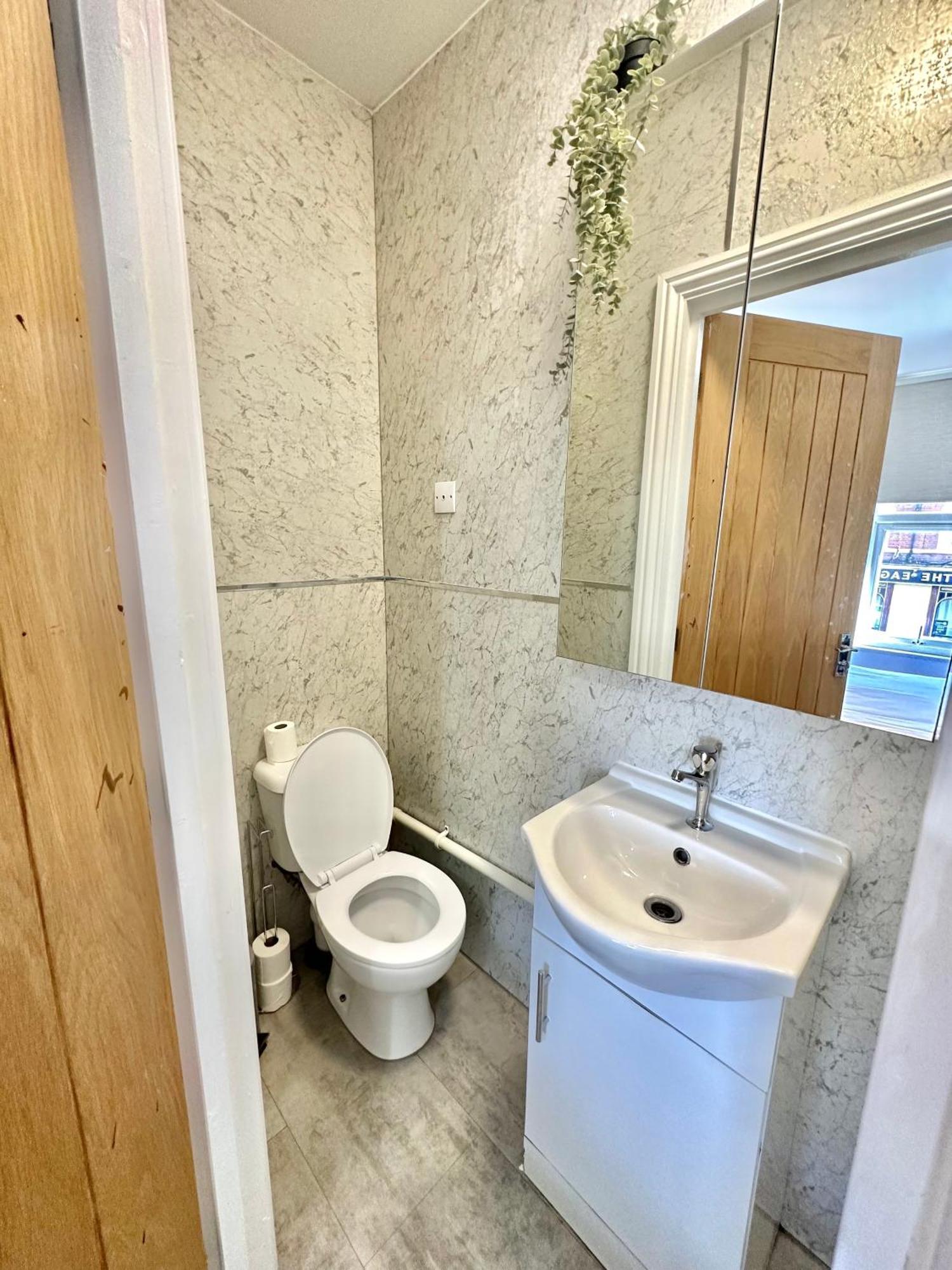 Cosy En-Suite Room In Stratford Londra Dış mekan fotoğraf