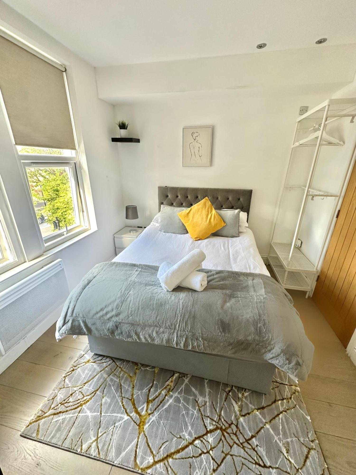 Cosy En-Suite Room In Stratford Londra Dış mekan fotoğraf