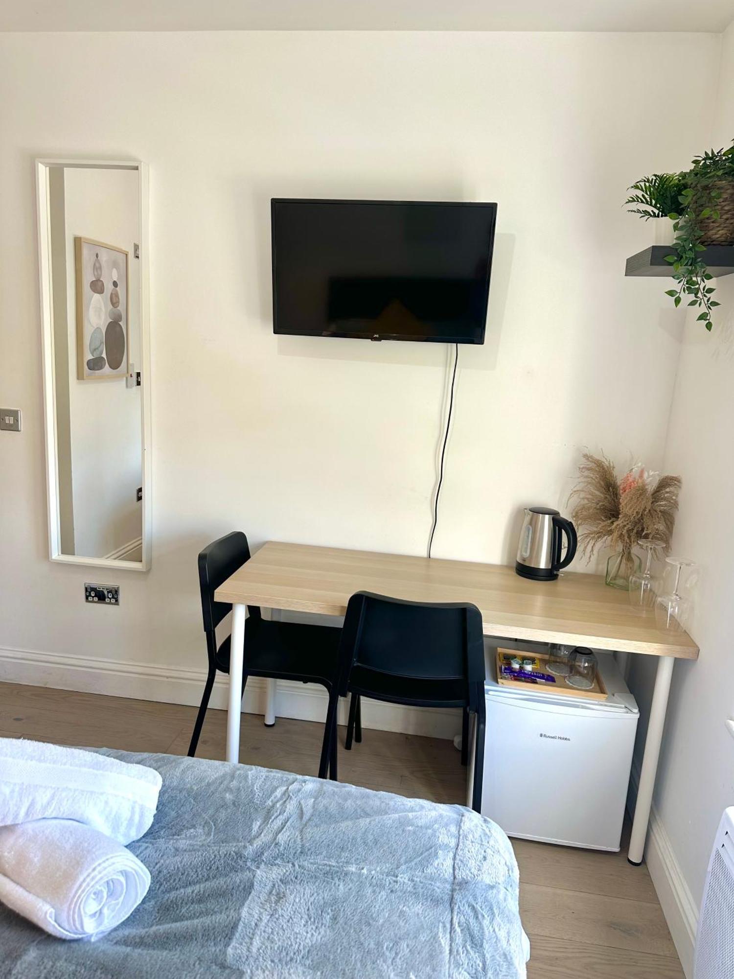 Cosy En-Suite Room In Stratford Londra Dış mekan fotoğraf